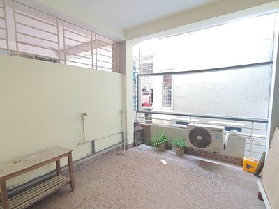 Bán nhà trần thái tông 34m   5 tầng 1 tum   trung tâm cầu giấy   gần nhiều trường đại học   nội 4