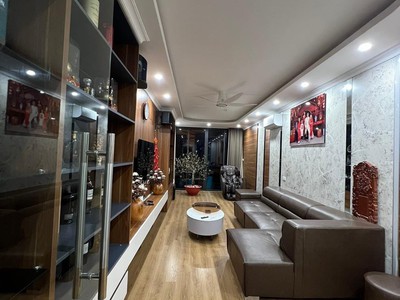 Bán nhà phân lô- ô tô tránh- vỉa hè- đền lừ, 35 m2, 6 tầng, 11,5 tỷ. 0