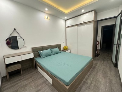 Bán nhà 5 tầng, 30m , 3pn, 4wc, trần khát chân, hai bà trưng, 5.4 tỷ 2