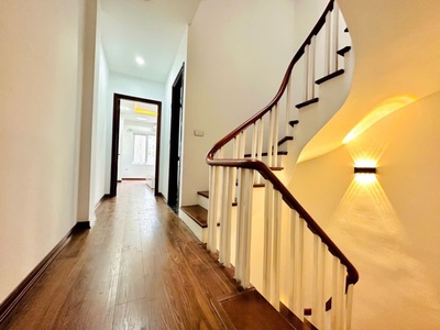 Cực hot phố lạc long quân - kd văn phòng - 53m 5 tầng - nhà đẹp ở ngay - chỉ 15.4 tỷ 2