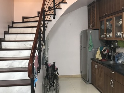 Ban  nhà lạc  long quân . tây hồ. ô tô tránh. nhà căn góc. gần hồ tây. giá 12.3 tỷ 1