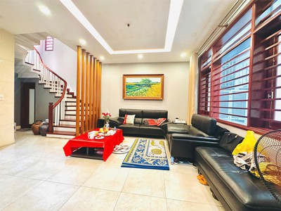 Bán nhà đê la thành, thành công, ba đình. 68m2, xây 4 tầng. giá nhỉnh 9 tỷ có thương lượng. 0