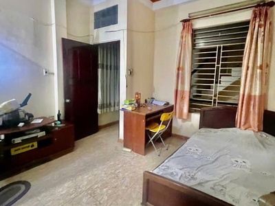 Ngộp quá, biệt thự, 132m2 x 4 tầng kiêng cố, ngang khủng 7m, q2, giá chỉ 7ty hơn 4