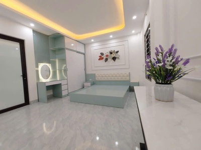  nhà lô góc, 2 chục mét ra mặt phố quang  trung , ngõ xe máy, trước nhà rộng thoáng, tổng 3 2