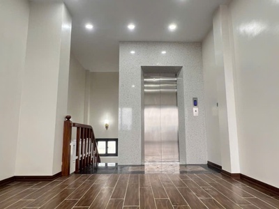 Chủ nhà cần bán gáp nhà nguyễn văn cừ long biên. 50m, mặt tièn 4m, 6 tầng, ngõ 3m. giá nhỉnh 9 1