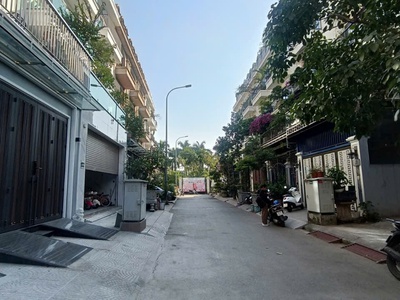 Bán nhà khu phân lô nhà vườn- vĩnh hưng- hoàng mai, 72 m2, mt 5m, giá 17 tỷ. 3