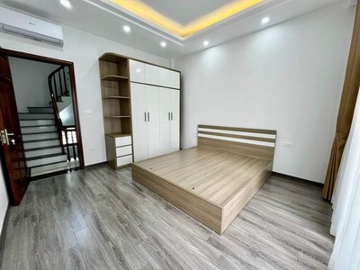 Bán Nhà Phố Hoàng Như Tiếp, Bồ Đề, Long Biên, 30m2 x 5 Tầng, Phân Lô, Ô Tô, Full nội thất 2