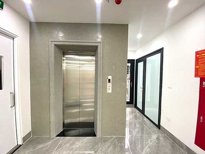 Bán Tòa Văn Phòng 9 Tầng MP Lê Trọng Tấn. DT 135m2, Vị Trí 2 Mặt Thoáng, Giá 96 TỶ 4