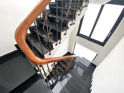 Bán Tòa Văn Phòng 9 Tầng MP Lê Trọng Tấn. DT 135m2, Vị Trí 2 Mặt Thoáng, Giá 96 TỶ 8