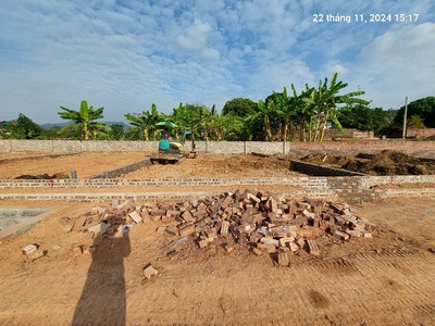 Đất vụ bản, 100m2, mt8m, 2 mặt tiền, ô tô tải, 1.8 tỷ. sóc sơn. 0
