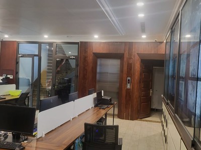 Bán nhà mặt phố nguyễn ngọc nại, dt 85m2, mt 4m. vị trí đẹp kinh doanh tốt. giá 28.5 tỷ 2