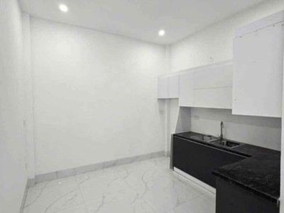 Bán nhà ngõ 390 ngọc thụy 38m x 4t, ngõ oto thông, vào nhà, kd nhỏ giá nhỉnh 7t có tl. 3