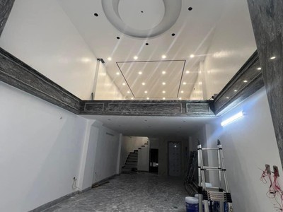 Xây mới tinh - hàng xóm vin- oto vào nhà - lô góc- 6 tầng - thang máy - ngõ thông kinh doanh - an 0