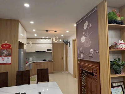Nhượng lại căn chung cư sài đồng diện tích 74m lô góc giá 3,5 tỷ 0