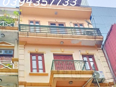 Bán nhà thành thái: 41m2 x 4t, gần công viên cầu giấy, rất gần ô tô, hơn 9 tỷ 2