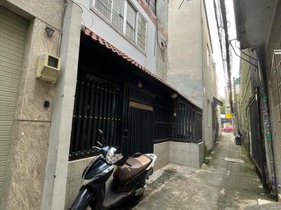 Bán nhà lê quang định -vài bước ra mt -sd 201m2 -dòng tiền 264 triệu/năm 0