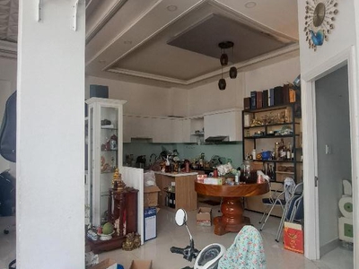 Nhà 2 tầng đúc kiên cố - mặt tiền hẻm nhựa 12m - ngang khủng 9.5 m   giá  5,2 ty   hẻm 274 nguyễn 3