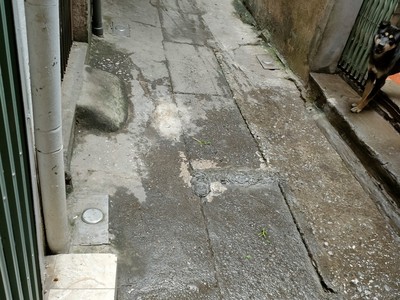 Nhà hiếm hai bà trưng còn sót mỗi căn trương định 27m, 3 tầng, mặt tiền 7.8m, 3.5 tỷ. 3