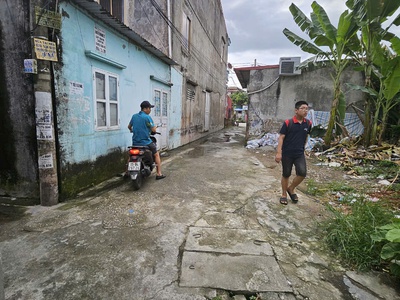 Chính chủ bán đất tặng ngay nhà cấp 4 tại ngõ 207 bùi thị từ nhiên giá rẻ chỉ 3xtr/m  có thương 3