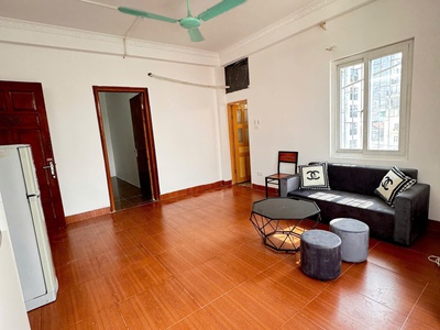 Cho thuê căn hộ tại full nội thất 18 nguyễn cơ thạch  36/26 huy du  cầu diễn nam từ liêm lh 0