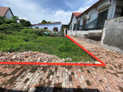 Bán đất 2 mặt tiền diên toàn ngay ngã tư bến xe phía nam. khu dân cư đông đúc. gần chợ và trường 0