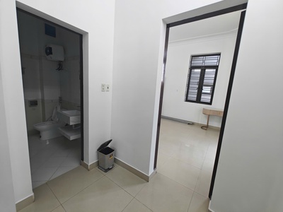 Cho thuê nhà đẹp 4 Tầng, lô góc 2 mặt tiền thoáng tại lô 9 Lê Hồng Phong . 3