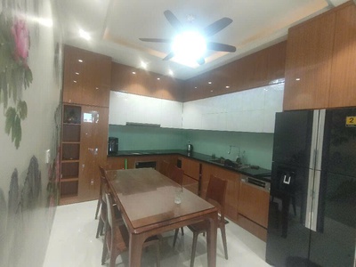 Nhà ĐỐNG ĐA mặt phố, vị trí vàng kinh doanh, ô tô đô cửa, thang máy. 1