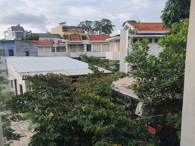 Bán nhà sổ hồng riêg thông đường Hồ Văn Tư, Quận Thủ Đức 2 tầng 3 pn 2 wc Chỉ có 30 tr/m2 195 m2 3