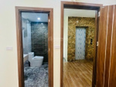 Bán nhà hoa bằng-tt cầu giấy-gần ô tô-7 tầng-thang máy-45m2-giá 10 tỷ hơn 1