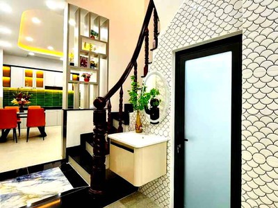 Nhà mới đẹp leng keng ngay chợ phạm văn bach. 4 tầng, 46m , 4pn, 4wc - 5.3 tỷ- lh 0979 882 2