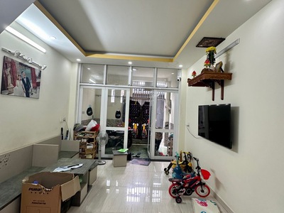 Bán gấp nhà đẹp trệt 1 lầu đông hưng thuận 26, 57m2 shr chỉ 4.1 tỉ. đặc biệt chủ xây 1 hồ cá sau 1