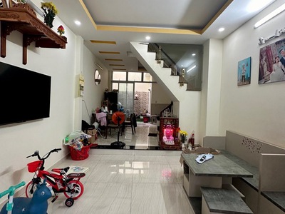 Bán gấp nhà đẹp trệt 1 lầu đông hưng thuận 26, 57m2 shr chỉ 4.1 tỉ. đặc biệt chủ xây 1 hồ cá sau 2