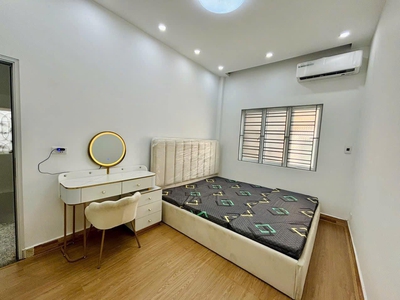 Chính chủ gửi bán nhà phan đình giót, la khê, hà đông, dt 30m2, 5 tầng, giá 6,8 tỷ, 25m ra ô tô 2