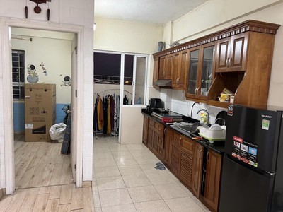 Bán chung cư sài đồng diện tích 67m giá 3,2 tỷ tầng cao 2