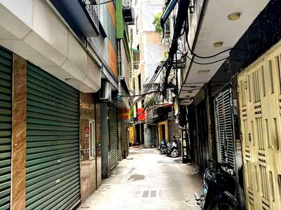 Siêu phẩm phú đô su cóc đỗ cửa, diện tích 45m2, mặt tiền 4.5m. vài bước ra phố. 4