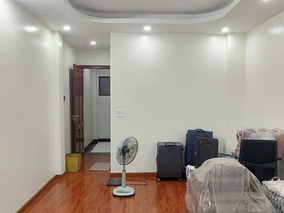 Cần Bán Gấp Nhà Ở Yên Phúc,HĐ,Ngõ Nông,Cách 20m Ra Đường Ô Tô Tránh.Giá 7.4Tỷ CóTL 2