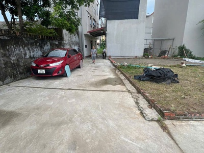 Bán 48m2- chợ kim- xuân nộn- đường thông thoáng- ô tô 7 chỗ vào đất- mặt tiền 6m- nhỉnh 3 tỷ 0