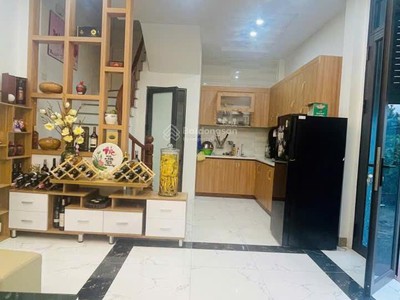 Bán nhà Võ Thị Sáu, lô góc, gần hồ, ô tô đỗ cửa, 6.3tỷ 1