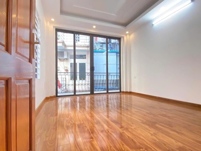 Bán Nhà 4 Tầng - Bùi Xương Trạch 45m2, Giá Chỉ 10.7 Tỷ, Ngõ Thông Kinh doanh. 2