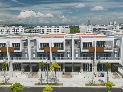 Bán căn nhà 3 tầng Khu BGI Mặt tiền đường Hoàng Quốc Việt 26M - View siêu thị AEON MALL HUẾ 4