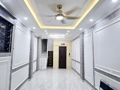 Nhà cực hiếm- lương khánh thiện- hoàng mai - ô tô đỗ cửa - lô góc 1