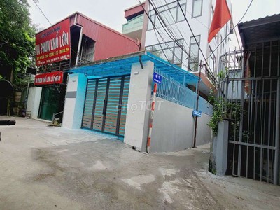 Cho thuê nhà giá rẻ mặt đường 176 tân xuân, bắc từ liêm 3