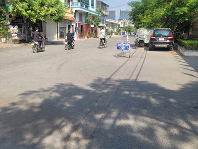 Cực hiếm,bán nhà ngọc thụy long biên 35m2 - 5 tầng - lô góc cạnh phố hồng tiến - oto đỗ cửa ngày 0