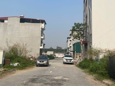 Siêu phẩm lô đất nằm tại vị trí vàng thuộc khu phân lô- vỉa hè - kinh doanh sầm uất. thông số đẹp 2