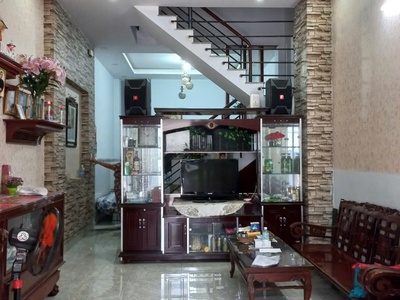 Lê văn quới gần ngã tư 4 xã giáptân phú hẻm 7m thông xe hơi vào nhà 49m2,5tầng nhỉnh 5tỷ 1