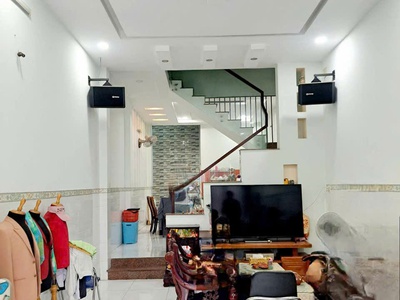 Lê văn quới gần ngã tư 4 xã giáptân phú hẻm 8m thông xe hơi vào nhà 64m2,2tầng nhỉnh 5tỷ 1