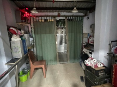 Căn nhà vị trí đẹp trung tâm hải châu cách đường vài chục mét.  nhà 2 tầng gỗ kiệt k hoàng diệu 1