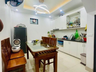 Bùi thế mỹ 24.5 m2 3 tầng 5.6 x 4.4 phường 10 tân bình  chỉ 3.750 tỷ 0