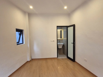 Chính chủ bán nhà ngách 87 ngõ văn hương, phường hàng bột, quận đống đa, tphn 2