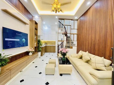 Nhà đẹp yên sở ngõ thông gần phố gần oto nhà mới tinh đầy đủ công năng 50m gần 7ty 0